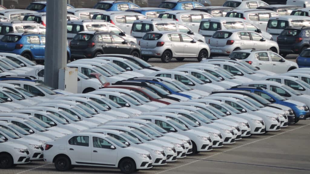 Эксперты оценили влияние распродажи 50 тыс. авто в России на рынок Казахстана