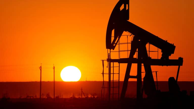 Казахстану грозит падение цен на нефть до пятилетнего минимума