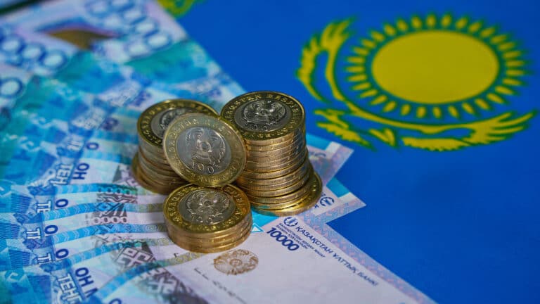 Казахстан очень далек от развитых стран по объему депозитов