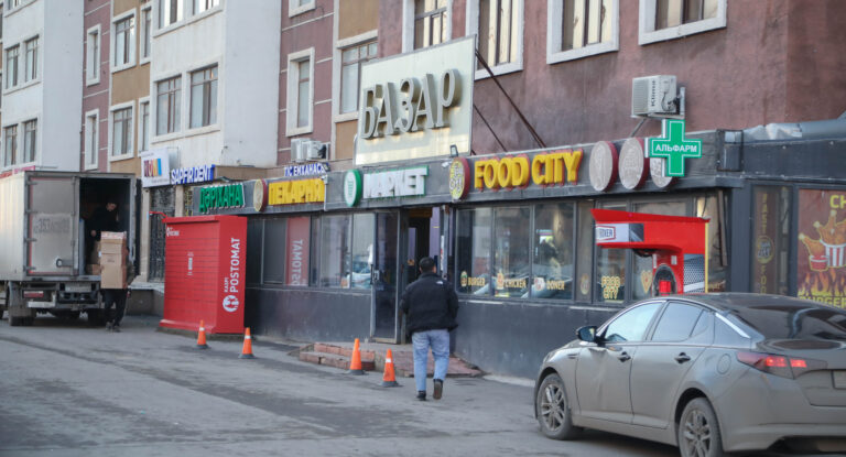 Магазины у дома могут уйти в минус и начать закрываться - депутат