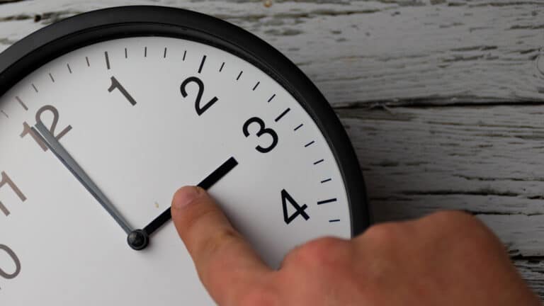 В Казахстане появилась петиция об отмене перевода времени