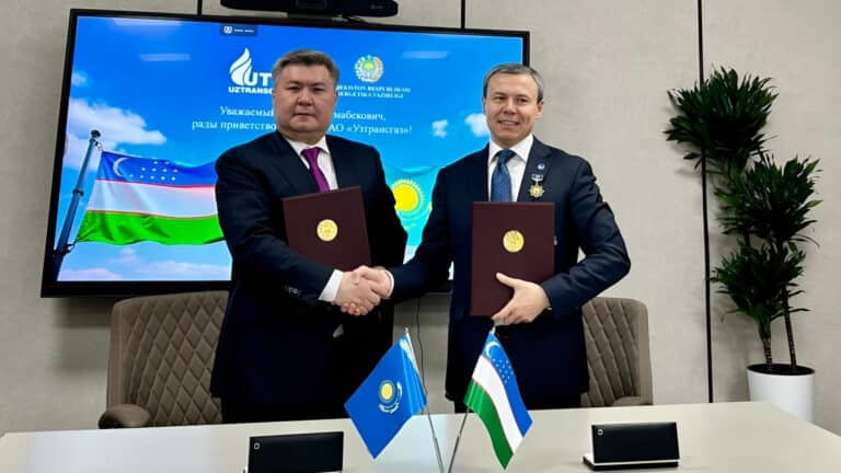 Казахстан будет транспортировать газ через Узбекистан