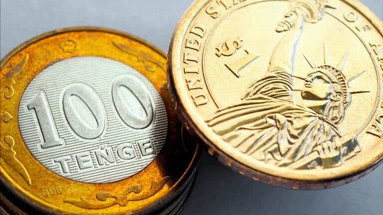 Тенге слабеет, несмотря на веру крупнейшего в США банка