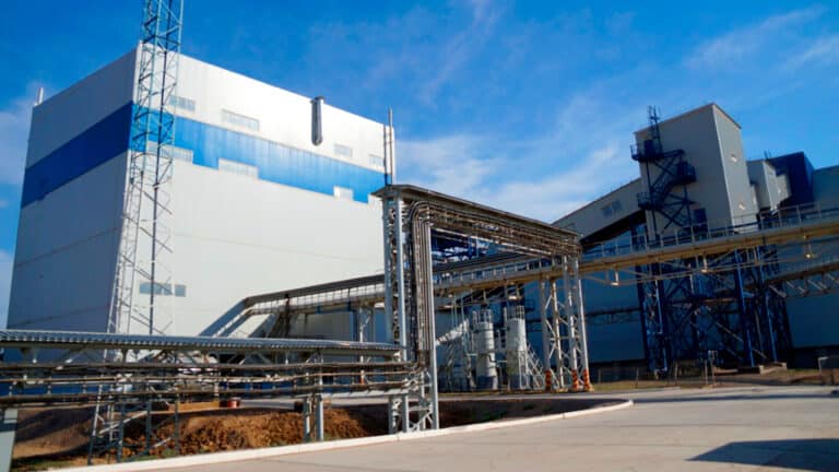 Восемь заводов за 2,5 трлн тенге построят в Казахстане иностранцы и не только