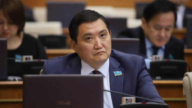 Базарбек призвал власти не допустить 