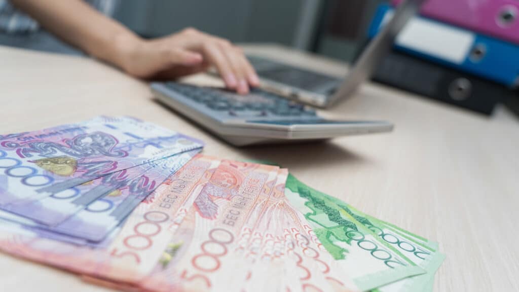 зарплаты Алматы