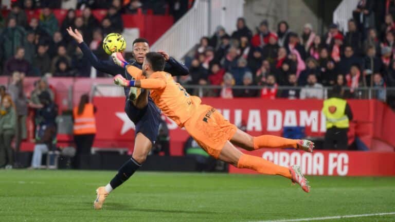 «Реал», забуксовав в Примере, пропустил вперед «Барселону»