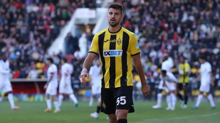 Кайратовца Громыко признали футболистом года в Беларуси, Мартынович – второй