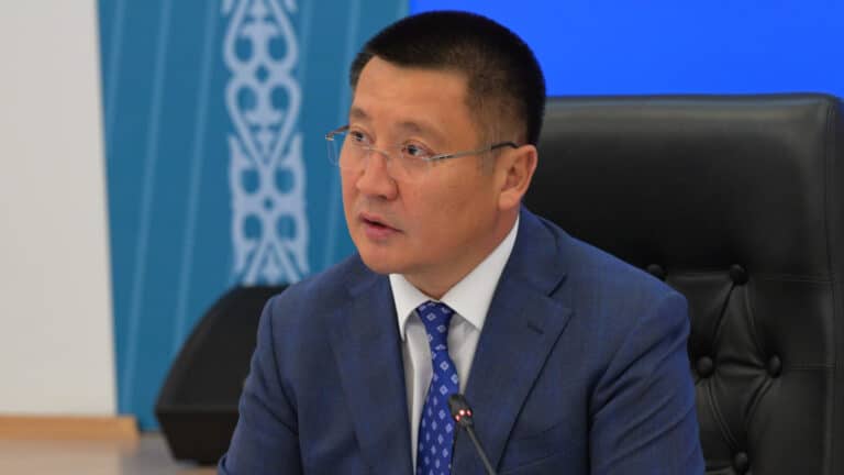 Аким Байханов отреагировал на арестованную сестру за пьяное вождение