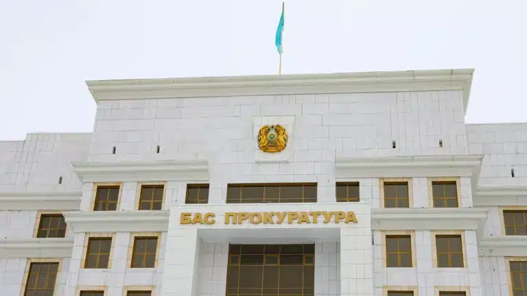 Тоқаев активтерді қайтару жөніндегі комитет төрағасын қызметінен босатты