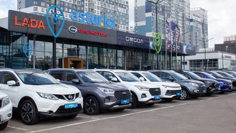Автомобили в Казахстане подорожали на 4,1% за год