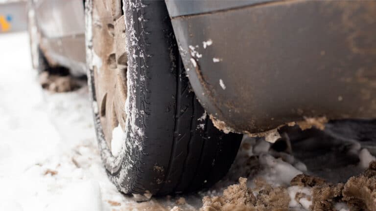 Land Cruiser на летних шинах задержали в Акмолинской области