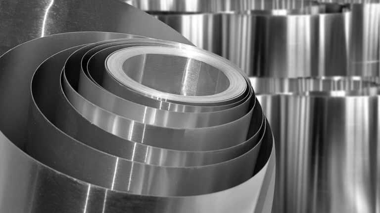 Китайцы вложат $15 млрд в выпуск алюминия и деталей смартфонов в Казахстане