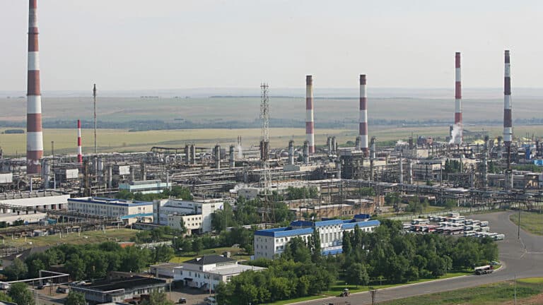 Оренбургский ГПЗ, перерабатывающий газ из Казахстана, остановил работу из-за атаки