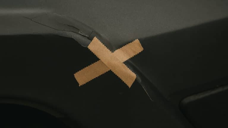 В Алматы автосалон продал Hyundai Tucson с покрашенной дверью под видом нового