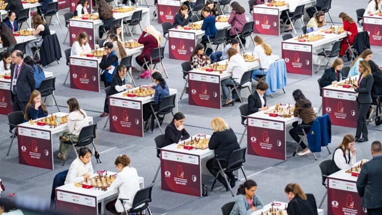 Карлсен и Горячкина выиграли золото рапида на ЧМ по быстрым шахматам