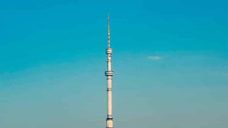 Бектенов считает, что телебашня «Коктобе» выдержит землетрясение