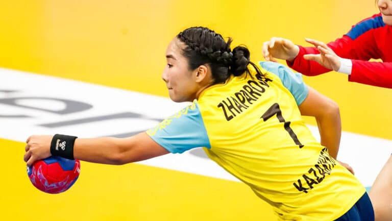 Казахстан, проиграв Китаю на ЧМ по гандболу, лишился шансов на Кубок президента
