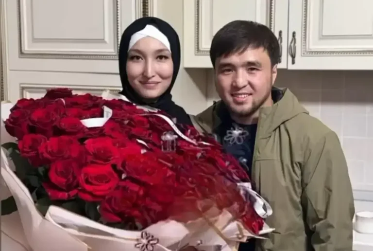 Елдос Сметов келіншегінің туған күніне көлік сыйлады