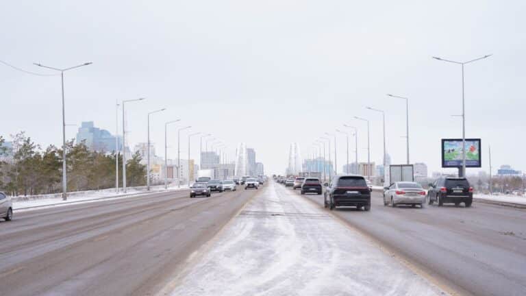 Қазақстан қыста тайғақ жолға тұз себуден бас тартты