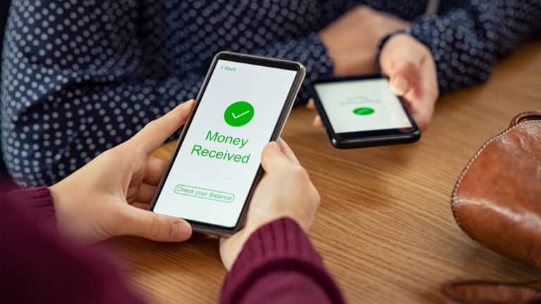 Что изменится в правилах о мобильных переводах с 1 января 2026 года