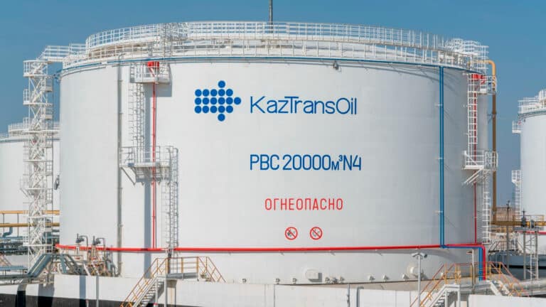 Казахстан будет поставлять больше нефти в Кыргызстан