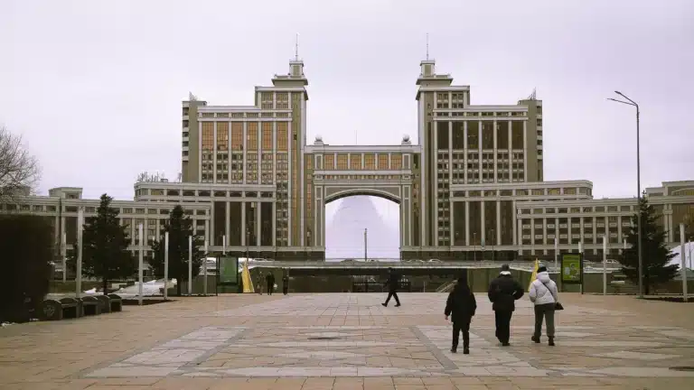 Президент Астана мен Токионы салыстырды