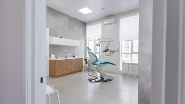 Үш жастағы қыздың өлімі: анестезиолог неге бірден жедел жәрдем шақырмаған