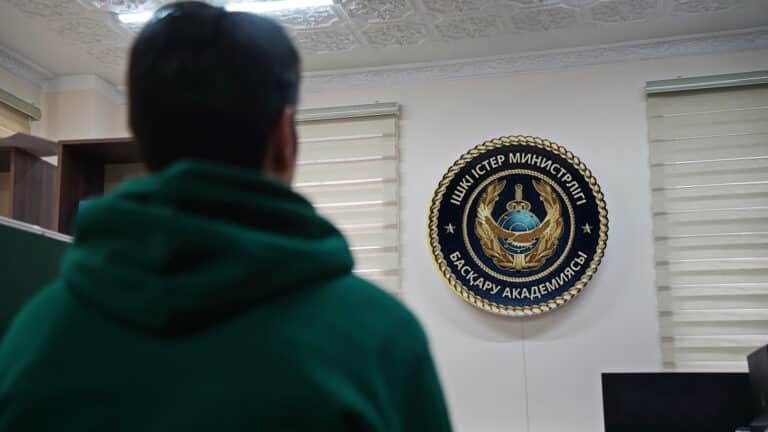 Курсанта МВД отчислили из Академии за избиение девушки