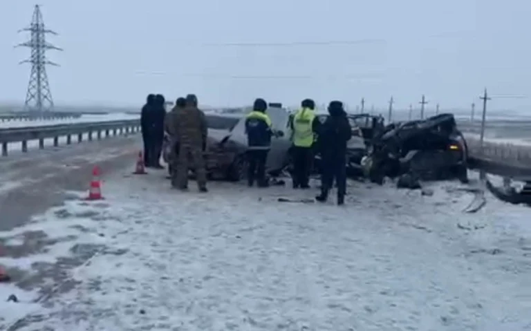 В Акмолинской области произошло массовое ДТП с жертвами