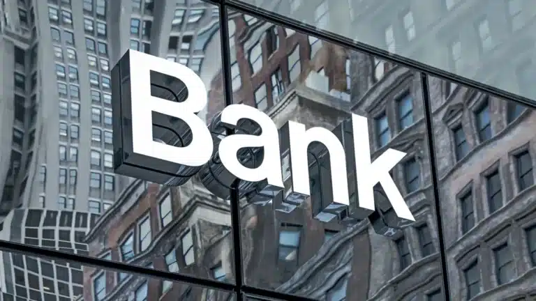 Енді онлайн несие берілмейді, міндетті түрде банкке бару керек – депутат