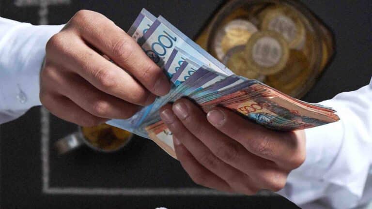 Үкімет пен Ұлттық банк халықтың табысын жылдық инфляциядан асыруды көздеп отыр