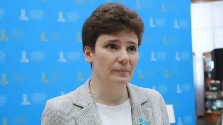 Депутат азаматтардың деректерін жекеменшік жүйелерде сақтауға тыйым салуды ұсынды