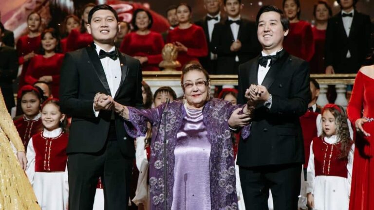 Қазақтың бұлбұл әншісі атанған Бибігүл Төлегенова 96 жасқа толды