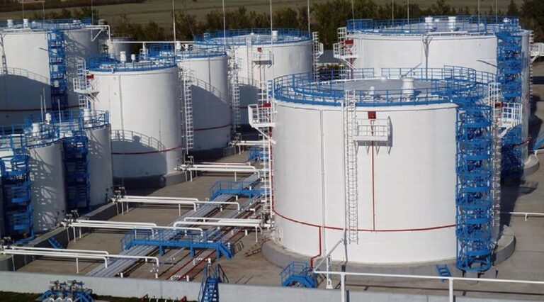 Минэнерго может ограничить отгрузку топлива на нефтебазы без приборов учета