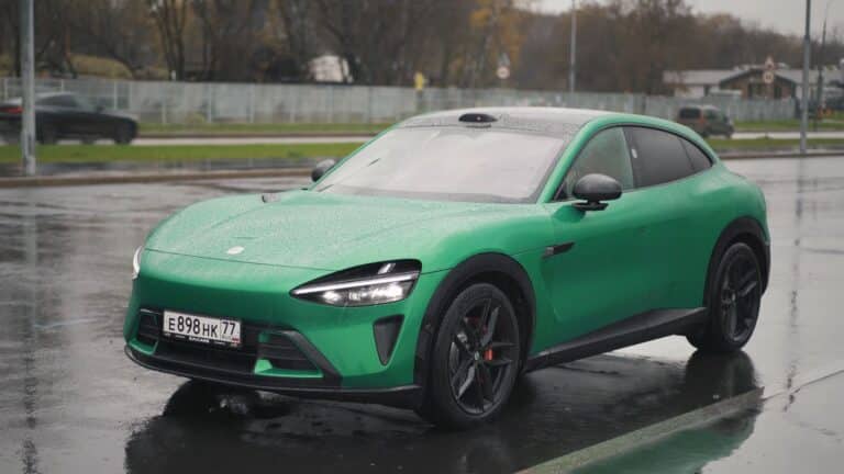 Блогер Эрик Давидович протестировал Xiaomi YU7 и сравнил с Porsche