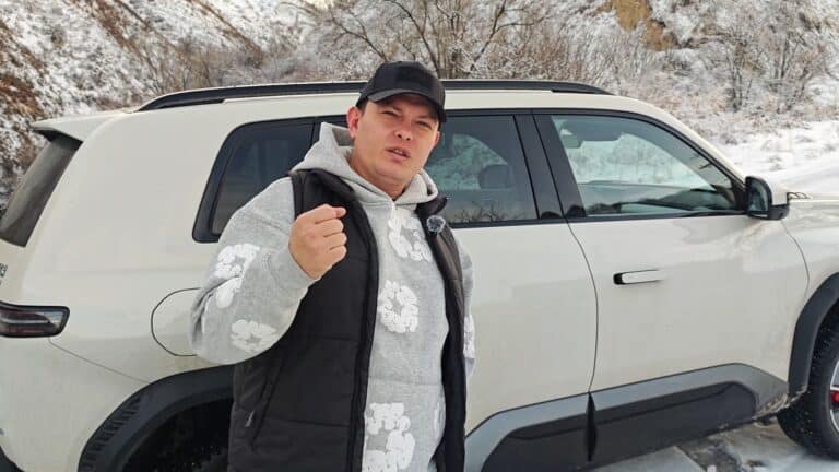 Зимний тест-драйв BYD Leopard 3 провел казахстанский автоблогер