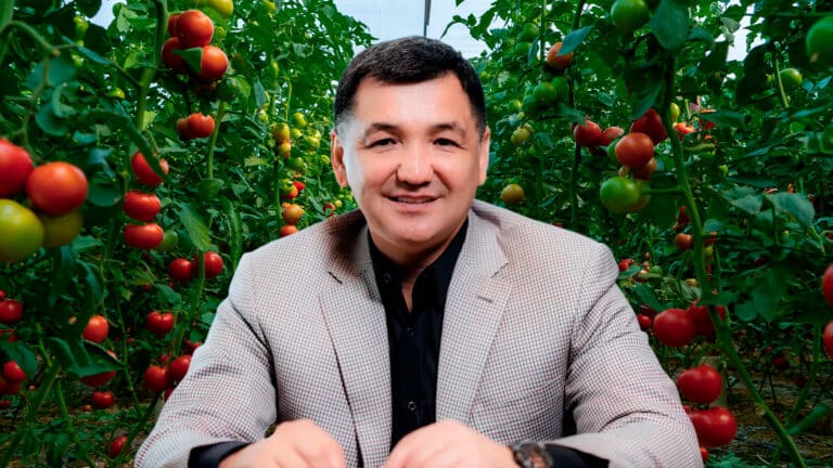 Миллионер Итемгеновтің даулы фирмасы 10 млрд теңгеге ең үлкен жылыжай салады