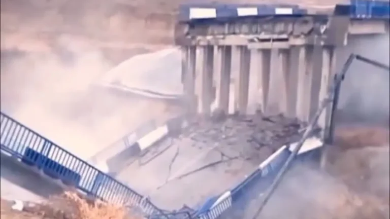 Түркістан облысында жолдағы көпір құлады (видео)