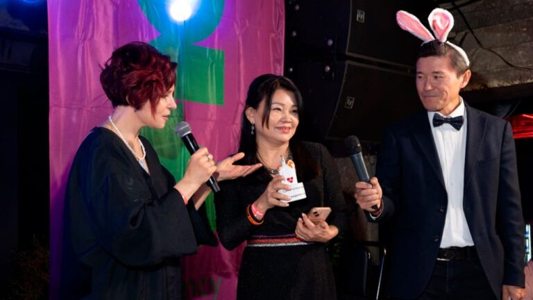 Профессионалы медиа в костюмах мультгероев: итоги зимнего «Дня Ж» в Алматы