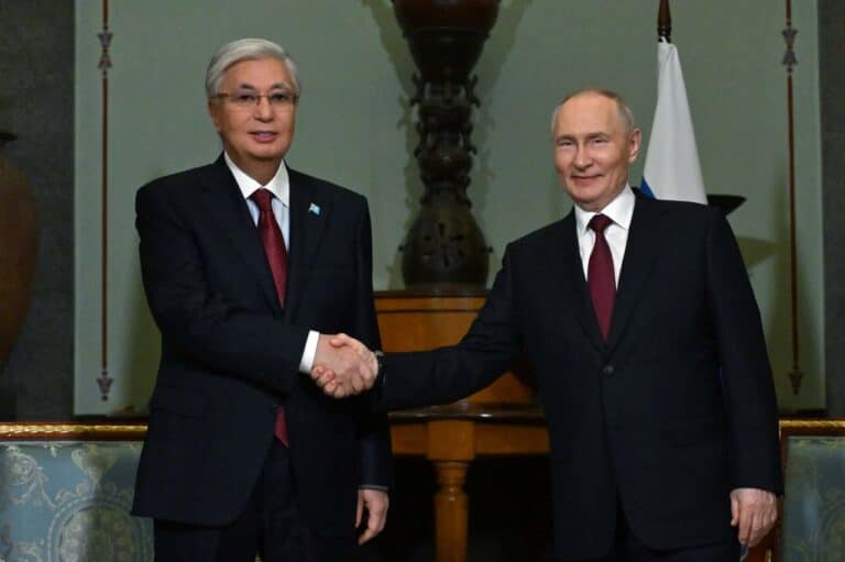 Токаев и Путин обсудили сотрудничество в рамках ЕАЭС и СНГ