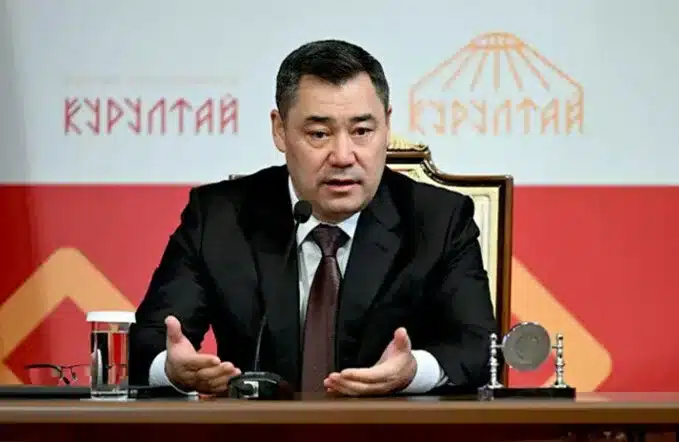 Қырғыз президенті сайлауға келмегендерге айыппұл салуды ұсынды