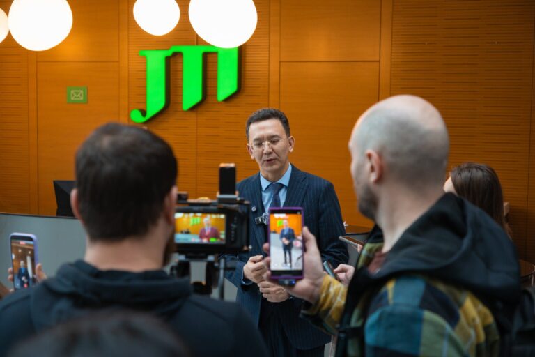 Казахстан и страны ЕАЭС усиливают борьбу с «серым импортом» и контрабандой сигарет