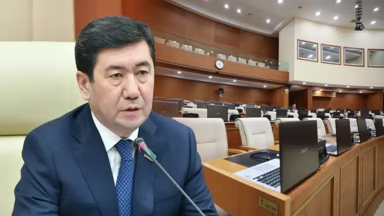 100 заң қабылданды: Ерлан Қошанов жылды қортындылады