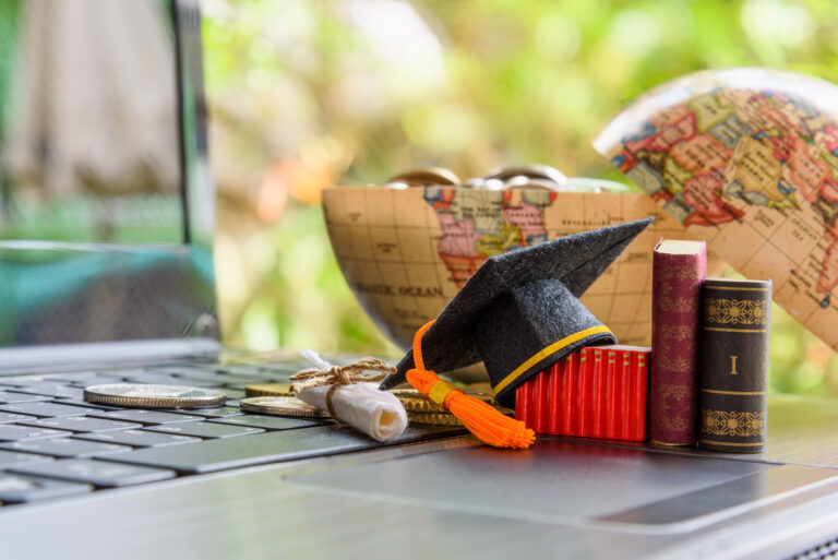 Без английского: в Казахстане изменились требования для поступающих в докторантуру