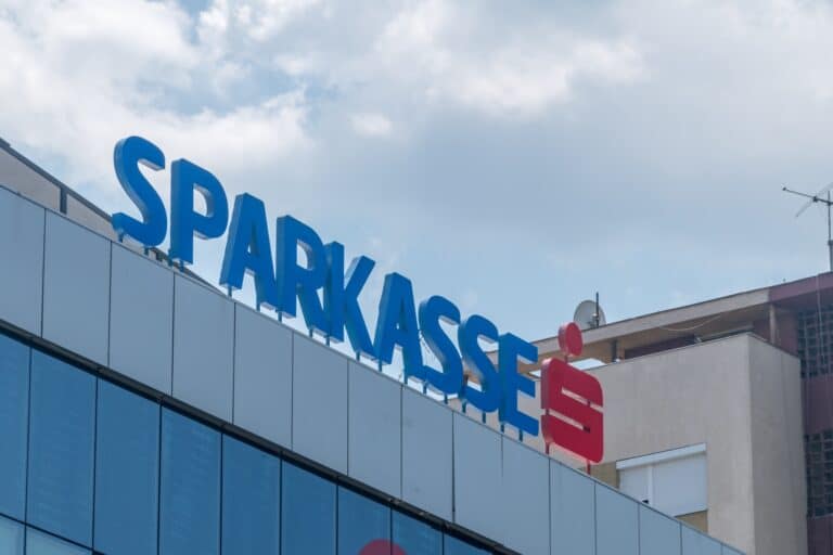 Десятки миллионов евро похитили в банке в Германии