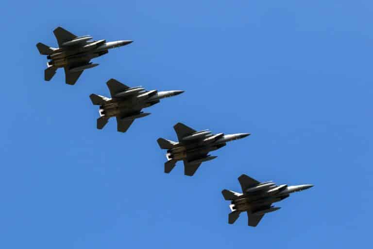 США нанесли удары по объектам 