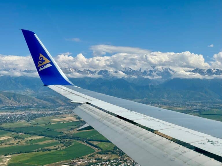 Второй инцидент за сутки: борт Air Astana сел в Дели