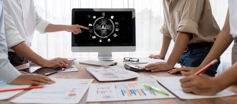 Главное к утру: прогнозы по S&P 500, споры о буме ИИ, удар по Microsoft