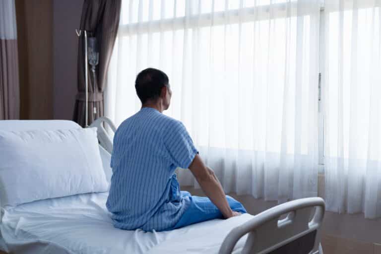 С 2026 года безработные казахстанцы получат доступ к ОСМС за счет местных бюджетов